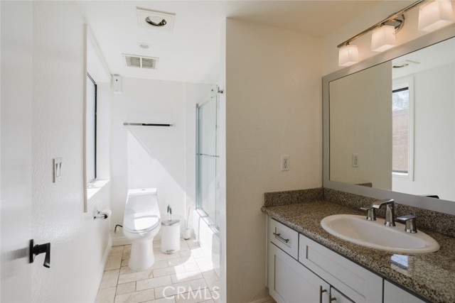 645 Balboa Avenue, 1C photo 23