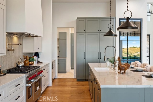 1755 Burnt Rock Way, Templeton CA: https://media.crmls.org/medias/0dc623b8-7d46-4a35-92d2-686e009ef43d.jpg
