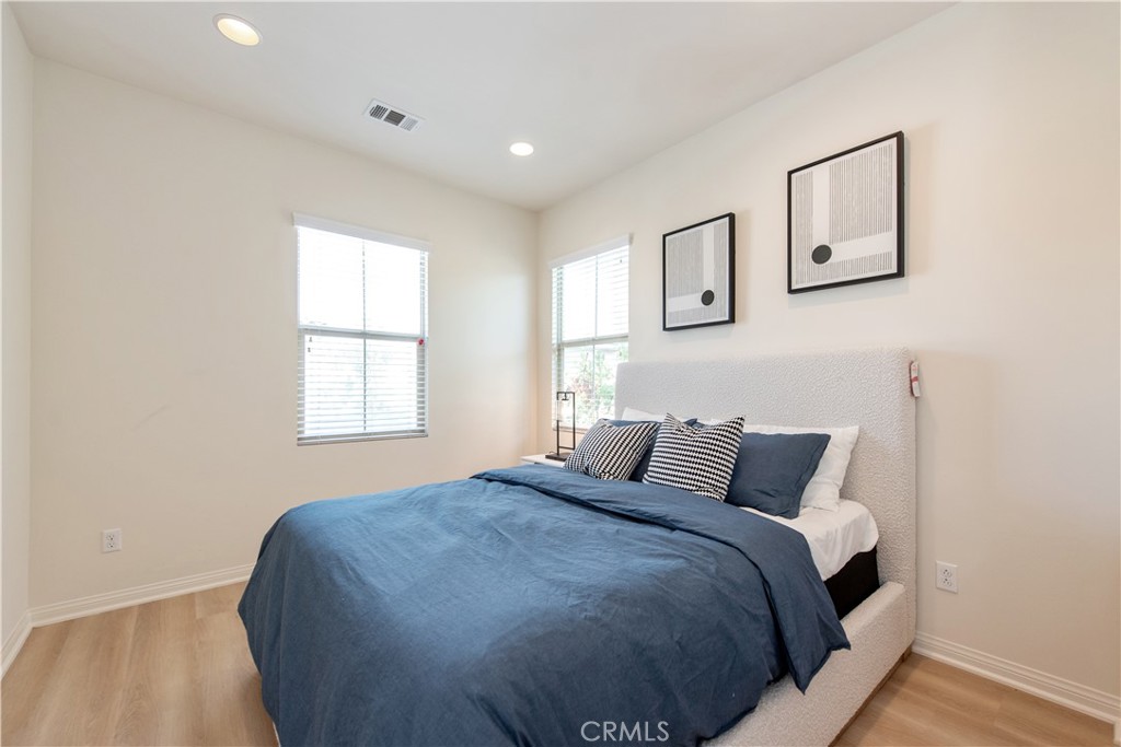 0dc63e0a 185b 4eba B6f5 18ce9c217993