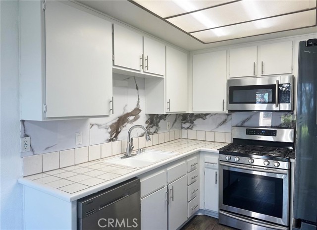 Detail Gallery Image 7 of 38 For 1539 Elkwood Dr, West Covina,  CA 91791 - 3 Beds | 2/1 Baths