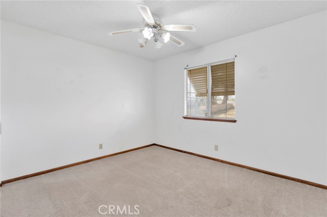 Detail Gallery Image 19 of 34 For 16463 Solvang Ave, Victorville,  CA 92394 - 3 Beds | 2 Baths