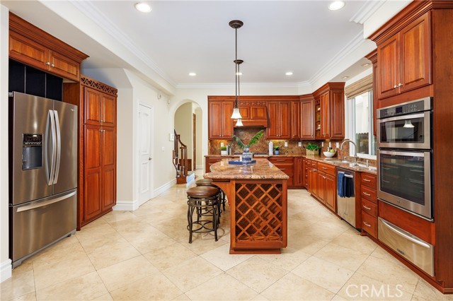 Detail Gallery Image 10 of 42 For 209 Chicago Ave, Huntington Beach,  CA 92648 - 3 Beds | 3/2 Baths
