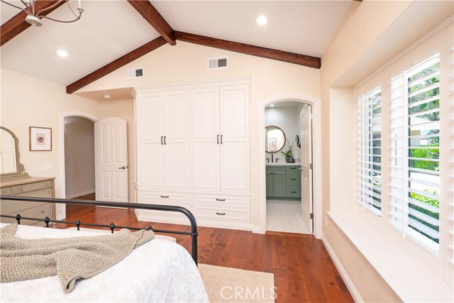 Image 25 of 75 For 2372 Shadow Hill Drive