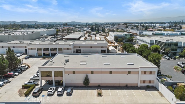 620 S Magnolia Avenue, Ontario CA: https://media.crmls.org/medias/0dc8e34d-a751-4a05-837b-0395efff1cee.jpg