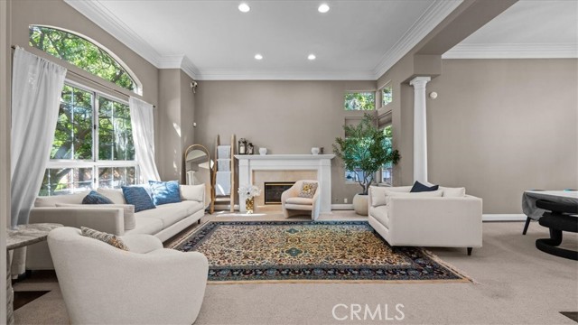 Image 6 of 62 For 2162 Euclid Avenue