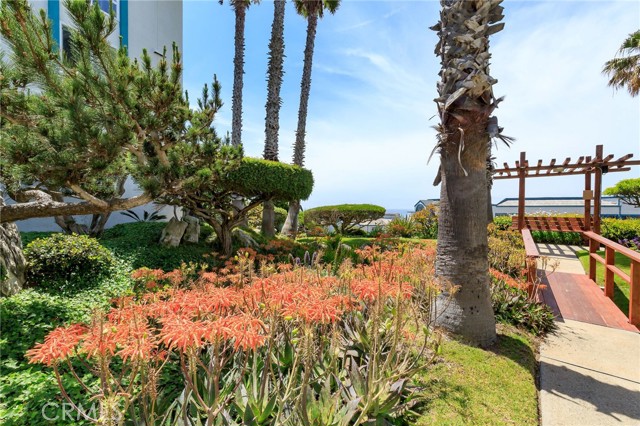 Detail Gallery Image 39 of 44 For 660 the Village #204,  Redondo Beach,  CA 90277 - 1 Beds | 1 Baths