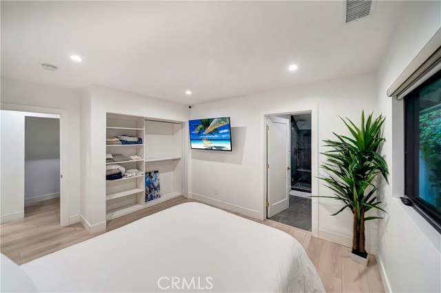 Detail Gallery Image 52 of 72 For 5355 Aldea Ave, Encino,  CA 91316 - 5 Beds | 5/1 Baths