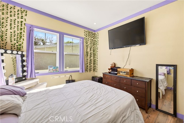 Detail Gallery Image 17 of 27 For 10901 Chestnut St, Los Alamitos,  CA 90720 - 4 Beds | 2 Baths