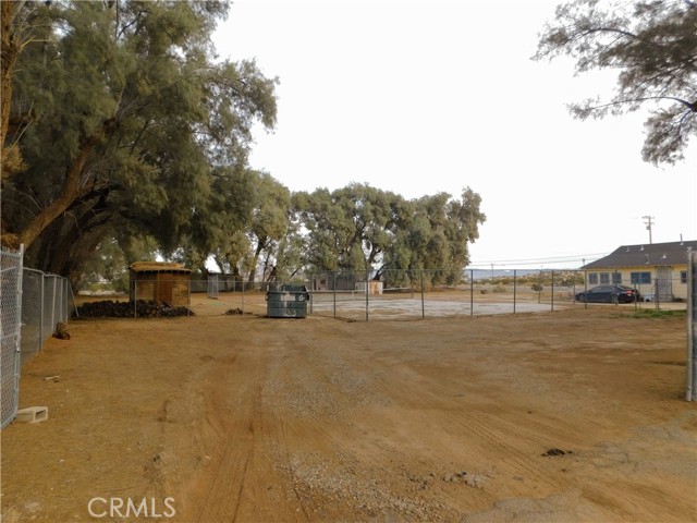 Detail Gallery Image 6 of 17 For 4488 Adobe, Twentynine Palms,  CA 92277 - 0 Beds | 1 Baths