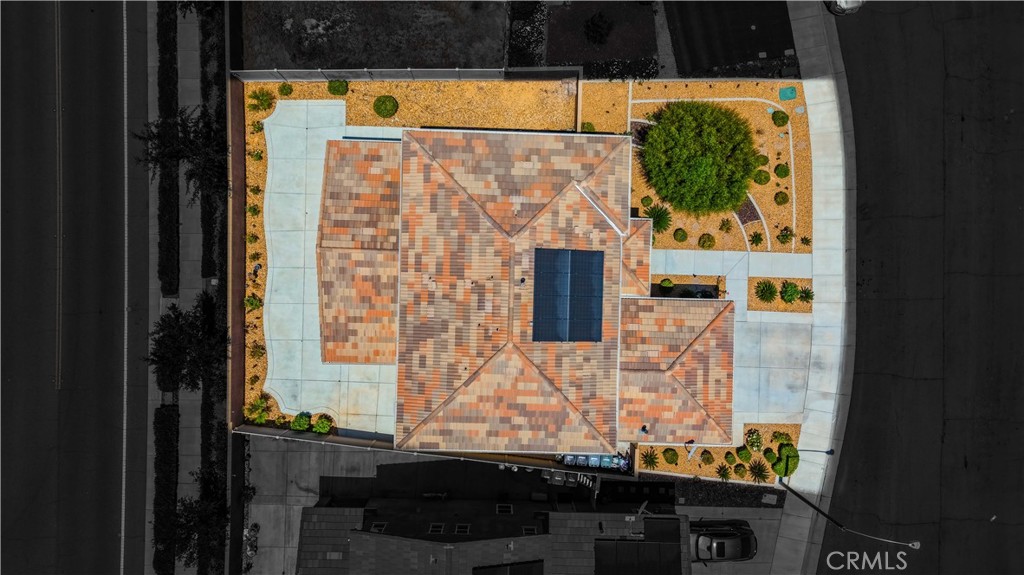 https://media.crmls.org/medias/0dceb938-cfe5-45b7-a5a5-1ccc10a4c131.jpg?preset=X-Large