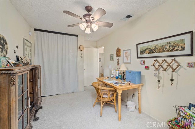 Detail Gallery Image 10 of 27 For 39330 Gainsborough Dr, Palmdale,  CA 93551 - 3 Beds | 2 Baths