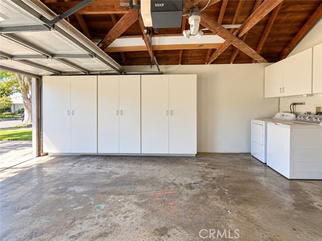 1104 North Screenland Drive photo 37