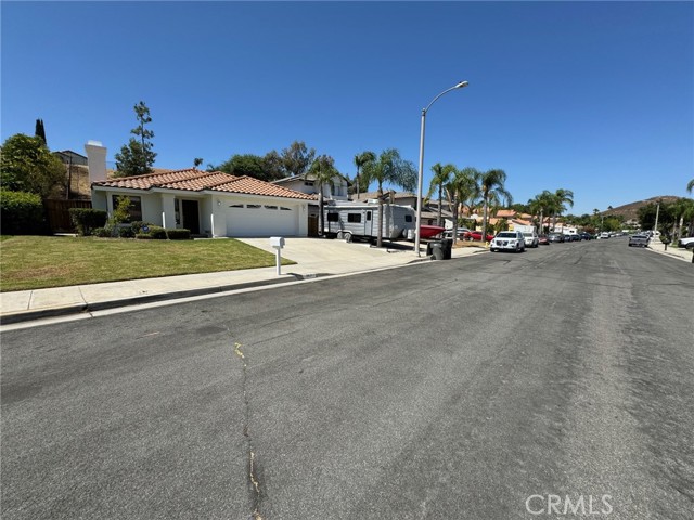 Detail Gallery Image 4 of 50 For 2917 Astoria Cir, Corona,  CA 92879 - 3 Beds | 2 Baths