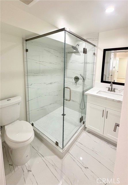 Detail Gallery Image 21 of 26 For 7728 Laurel Canyon Blvd, North Hollywood,  CA 91605 - 3 Beds | 2 Baths