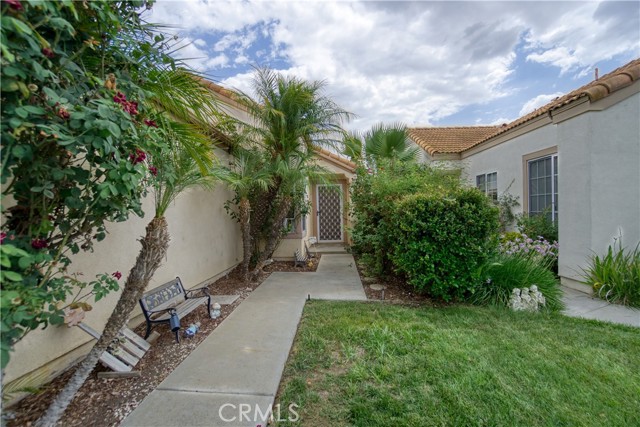 Detail Gallery Image 4 of 25 For 28301 Valombrosa Dr, Menifee,  CA 92584 - 2 Beds | 2 Baths