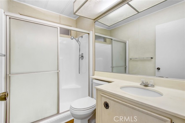 Detail Gallery Image 13 of 25 For 2590 Silver Oak Way, Hemet,  CA 92545 - 2 Beds | 2 Baths