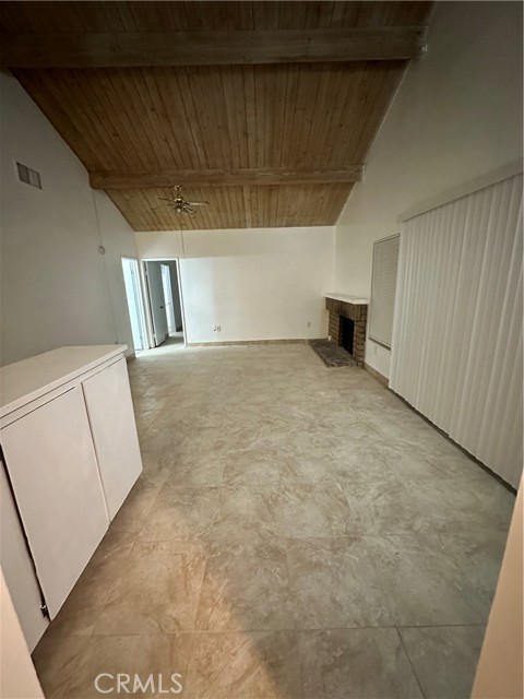 Detail Gallery Image 3 of 7 For 43816 C St, Hemet,  CA 92544 - 2 Beds | 2 Baths