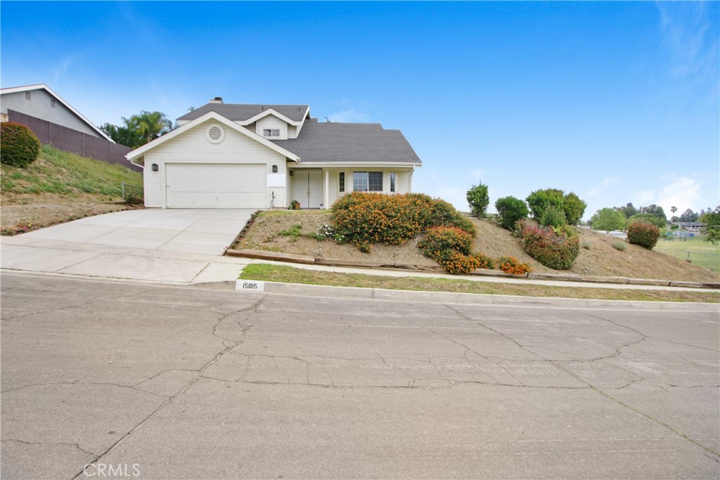 15015 Aqueduct Lane