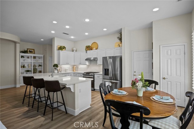 9121 Wooded Hill Drive, Corona CA: https://media.crmls.org/medias/0dd34681-42f0-4b23-bea4-16f15f41e755.jpg
