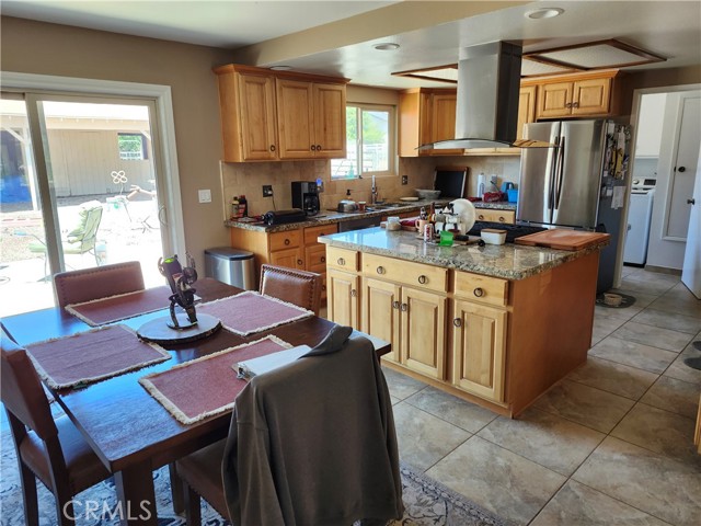 Detail Gallery Image 2 of 3 For 260 via Vicente, Nipomo,  CA 93444 - 3 Beds | 2 Baths