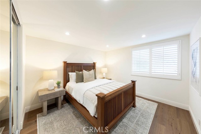 Detail Gallery Image 19 of 56 For 16 Lucerne, Newport Beach,  CA 92660 - 4 Beds | 3/1 Baths