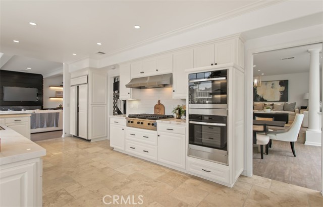 16201 Santa Barbara Lane, Huntington Beach CA: https://media.crmls.org/medias/0dd4d876-223e-4a77-a75e-28e532ff8b91.jpg