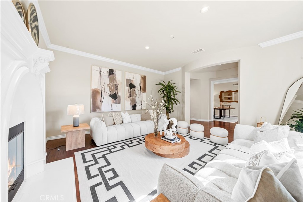 MLS #CV26044219 image #9