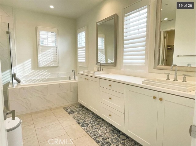 Detail Gallery Image 19 of 26 For 120 Statura, Irvine,  CA 92602 - 4 Beds | 4 Baths