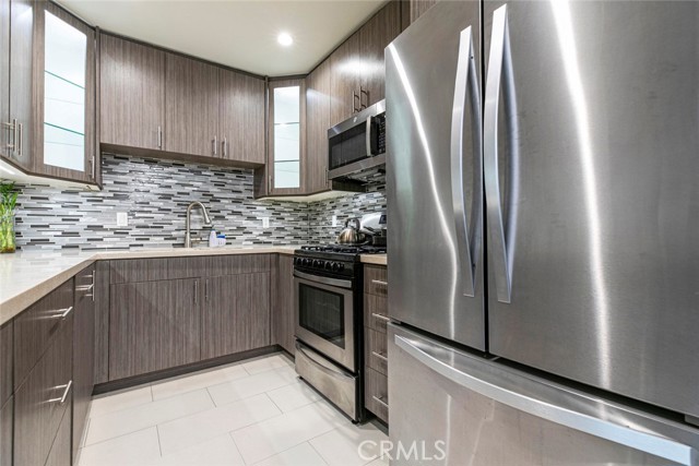 Detail Gallery Image 9 of 22 For 500 Jackson Pl #317,  Glendale,  CA 91206 - 2 Beds | 2 Baths