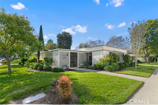 233 Calle Aragon #D, Laguna Woods, CA 92637