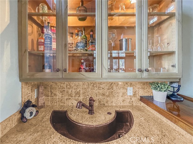 42143 Switzerland Drive, Big Bear CA: https://media.crmls.org/medias/0dd727fb-97a2-42a2-b1a2-40289325be05.jpg