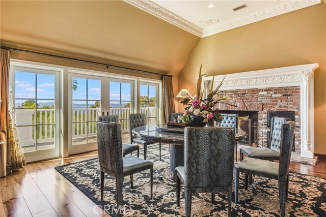 Detail Gallery Image 29 of 54 For 1409 via Arco, Palos Verdes Estates,  CA 90274 - 7 Beds | 5/2 Baths