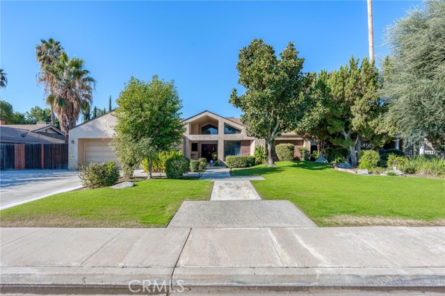 Detail Gallery Image 2 of 45 For 1909 Mountain Oak Rd, Bakersfield,  CA 93311 - 4 Beds | 2 Baths