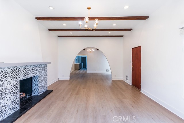 Detail Gallery Image 6 of 43 For 128 S Harper, Los Angeles,  CA 90048 - 3 Beds | 2 Baths