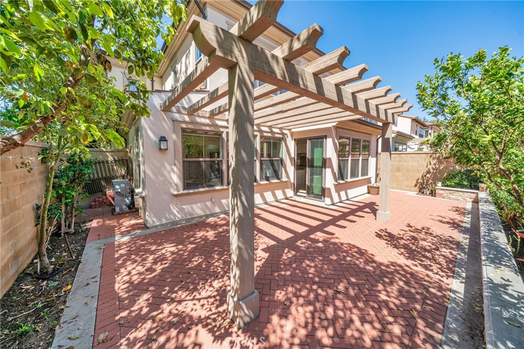 MLS #OC25230521 image #17