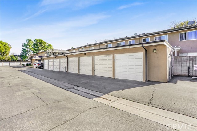 Detail Gallery Image 10 of 11 For 660 S Glassell #36,  Orange,  CA 92866 - 2 Beds | 1 Baths