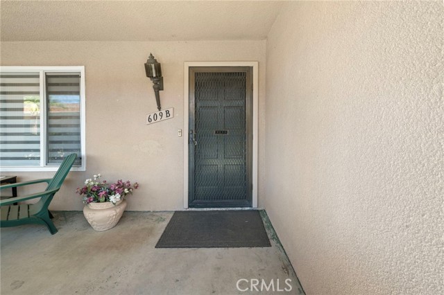 Detail Gallery Image 4 of 40 For 609 S Palm Ave #B,  Hemet,  CA 92543 - 2 Beds | 2 Baths