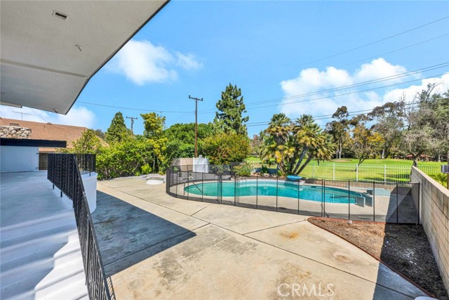 Detail Gallery Image 41 of 47 For 4338 Fairway Dr, Lakewood,  CA 90712 - 4 Beds | 3/1 Baths