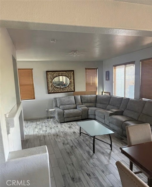 26532 Calle Belding, Moreno Valley CA: https://media.crmls.org/medias/0ddbd92a-b8de-4fb8-bf7f-db4c7ebd3ec8.jpg