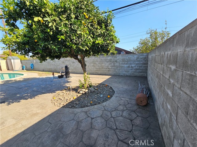 5573 Bonnie Brae Street, Montclair CA: https://media.crmls.org/medias/0ddc3540-a387-4035-a519-0765f43cd652.jpg