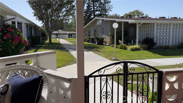 Detail Gallery Image 3 of 14 For 1389 Annandale Dr #37A,  Seal Beach,  CA 90740 - 2 Beds | 1 Baths
