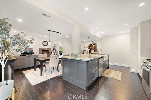 Detail Gallery Image 11 of 51 For 10763 El Centro Avenue, Fountain Valley,  CA 92708 - 5 Beds | 2/1 Baths