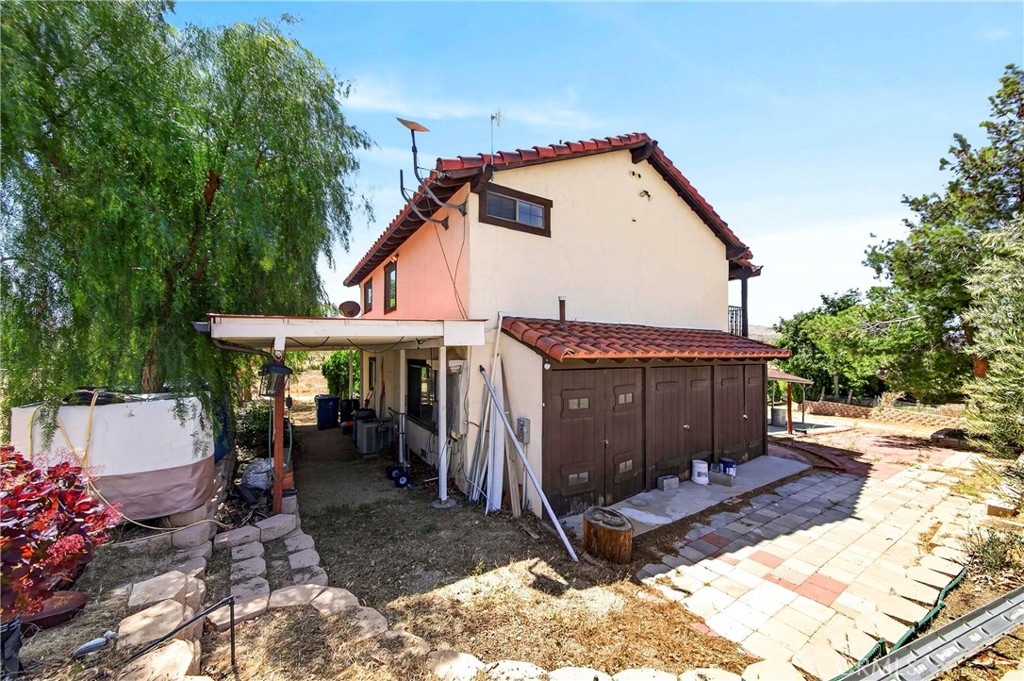 https://media.crmls.org/medias/0dddecd9-4dce-47bb-aef2-0f5bcef2df12.jpg?preset=X-Large