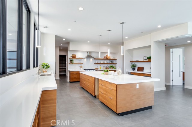 1912 Edgefair Lane, Redlands CA: https://media.crmls.org/medias/0ddea925-9baf-4530-a6c0-258c54fb778c.jpg