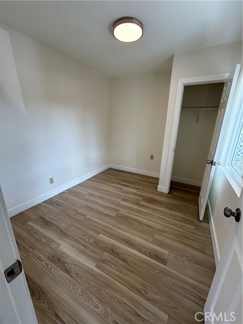 2033 W Burnett Street, Long Beach CA: https://media.crmls.org/medias/0de0294b-cda3-4c50-907c-748e458757be.jpg