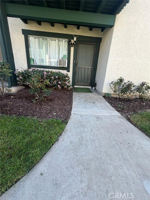 Detail Gallery Image 3 of 3 For 23214 Orange Ave #3,  Lake Forest,  CA 92630 - 1 Beds | 1 Baths