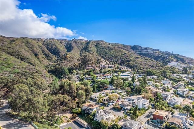 31847 8th Avenue, Laguna Beach, California 92651, 4 Bedrooms Bedrooms, ,2 BathroomsBathrooms,Single Family Residence,For Sale,8th,LG25017884