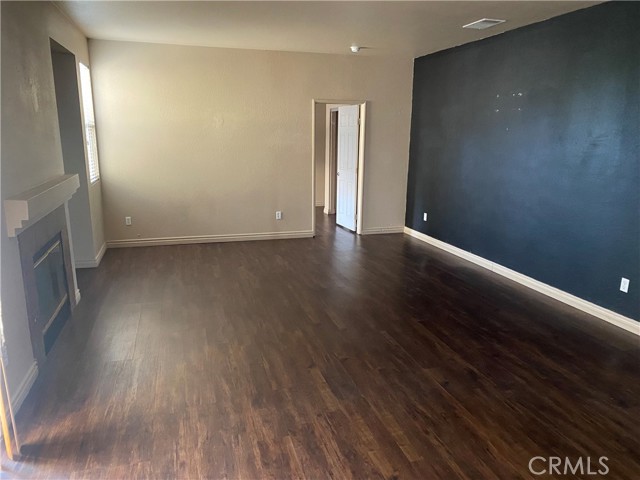 15618 Choctaw Street, Victorville CA: https://media.crmls.org/medias/0de0a3a5-0867-4f98-94d9-471836ff0fdc.jpg