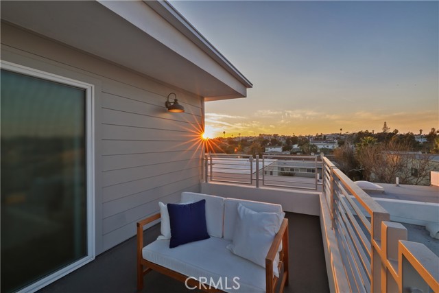 Third Level Balcony with Beautiful Neighborhood Views