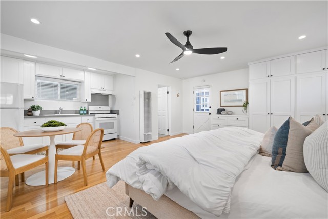 Detail Gallery Image 39 of 48 For 502 36th St, Newport Beach,  CA 92663 - 5 Beds | 4 Baths